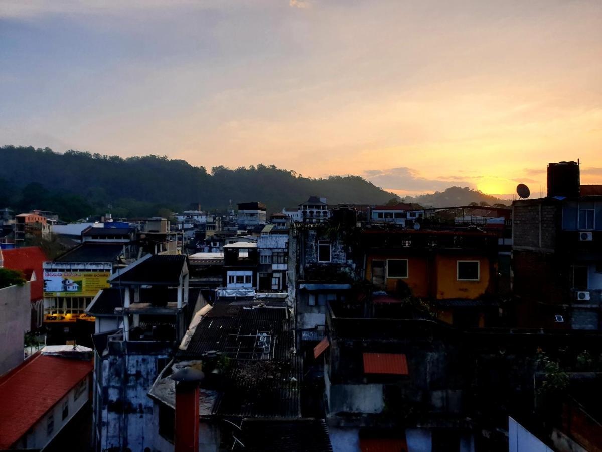Kandy Tower Inn Eksteriør bilde