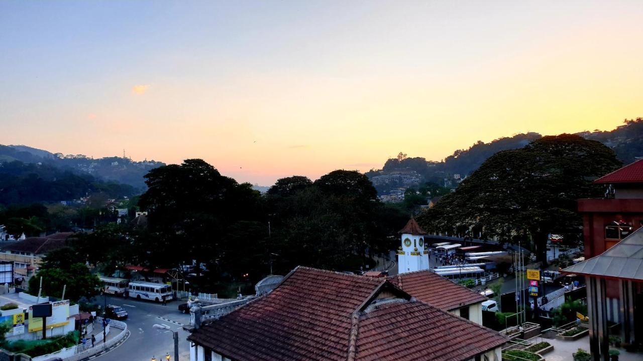Kandy Tower Inn Eksteriør bilde